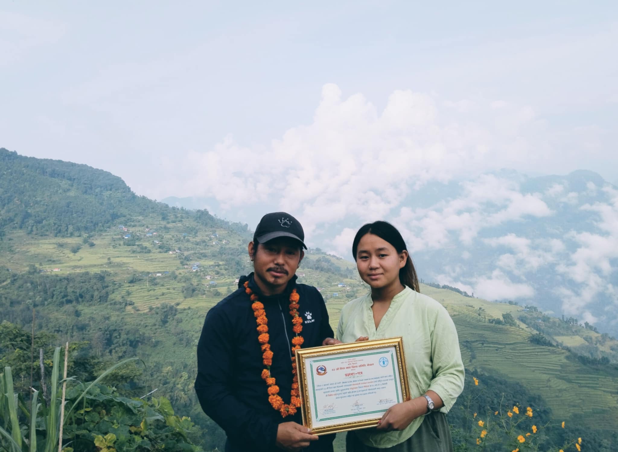 विदेशबाट फर्किएर अलैचीँ खेतीमा रमाइरहेका दिनेश, बार्षिक ५० लाख आम्दानी 